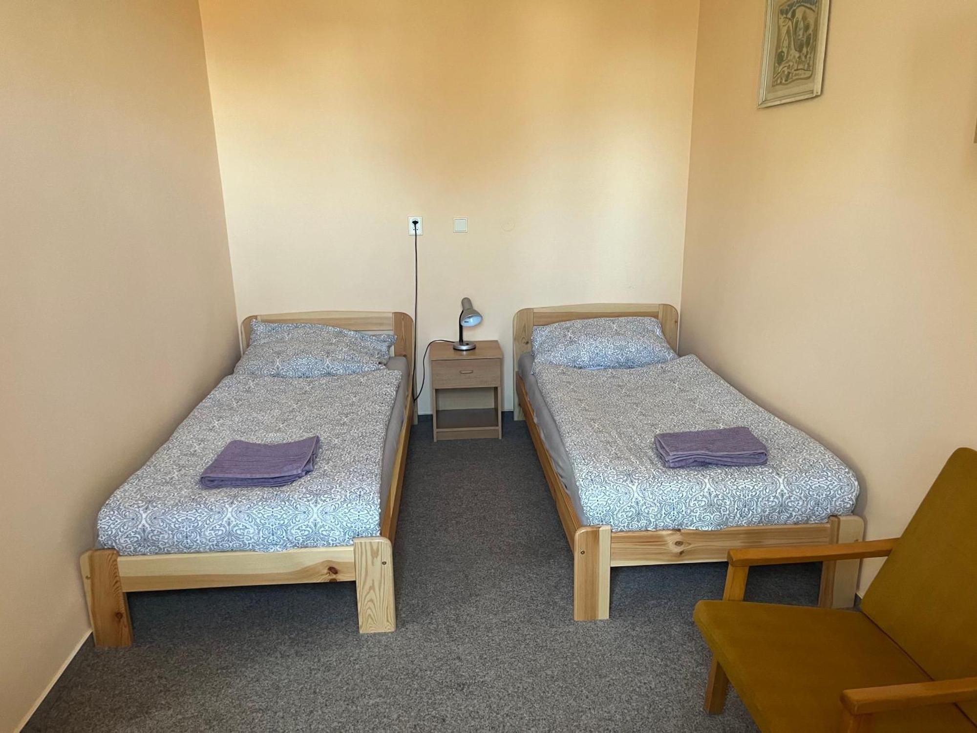 Apartmanovy Dum Obecna Skola Svetlik 外观 照片