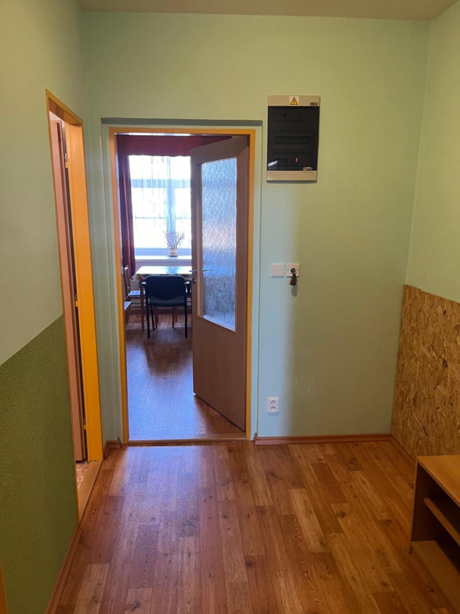 Apartmanovy Dum Obecna Skola Svetlik 外观 照片